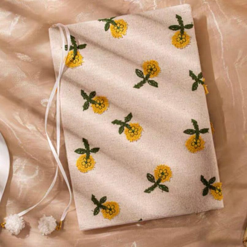 A5 size Scrapbook, Journals, Notebook, Sketchbook, Hobonichi, Embroidery Daisy Book Sleeves